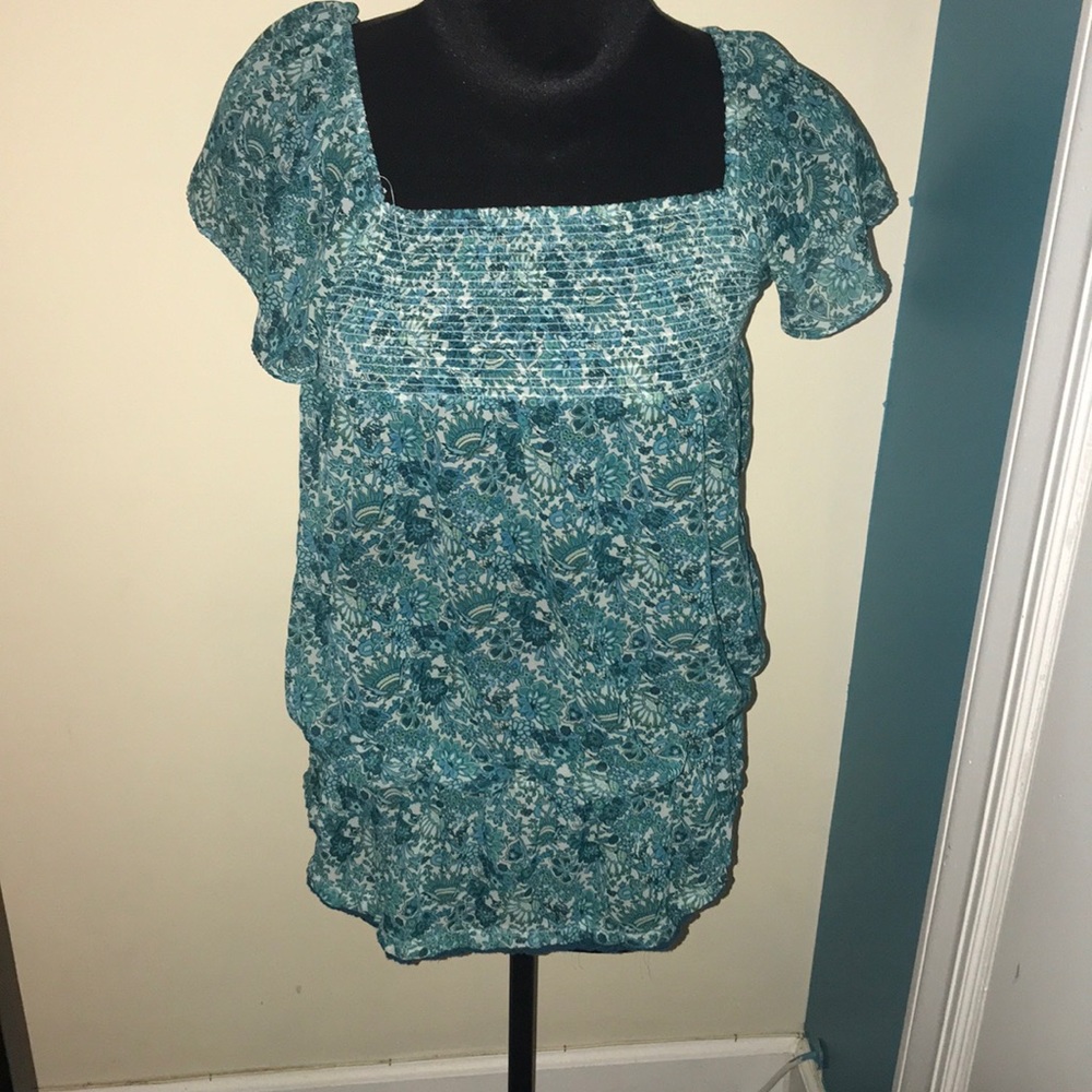 A very nice blue and green blouse